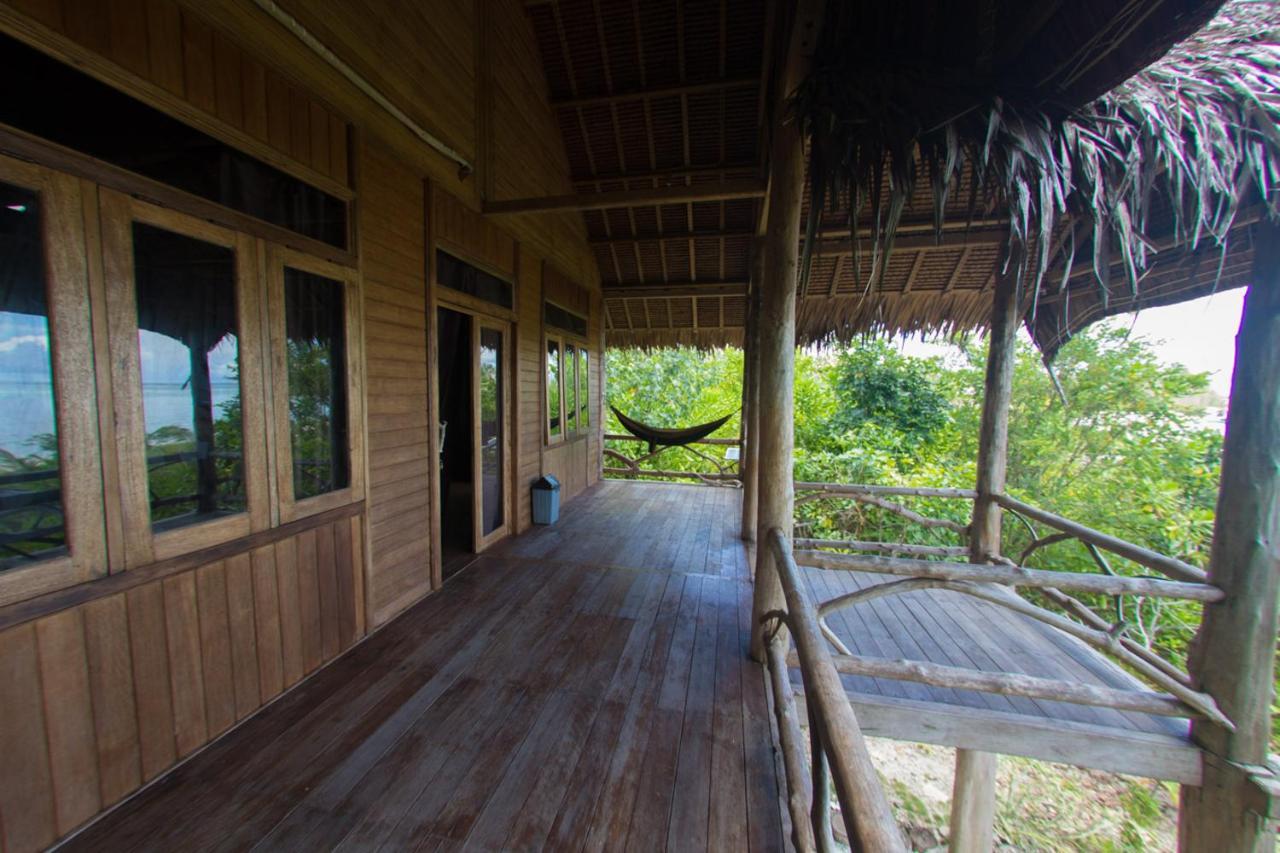 Hidden Bay Resort Mentawais Masokut Exterior photo